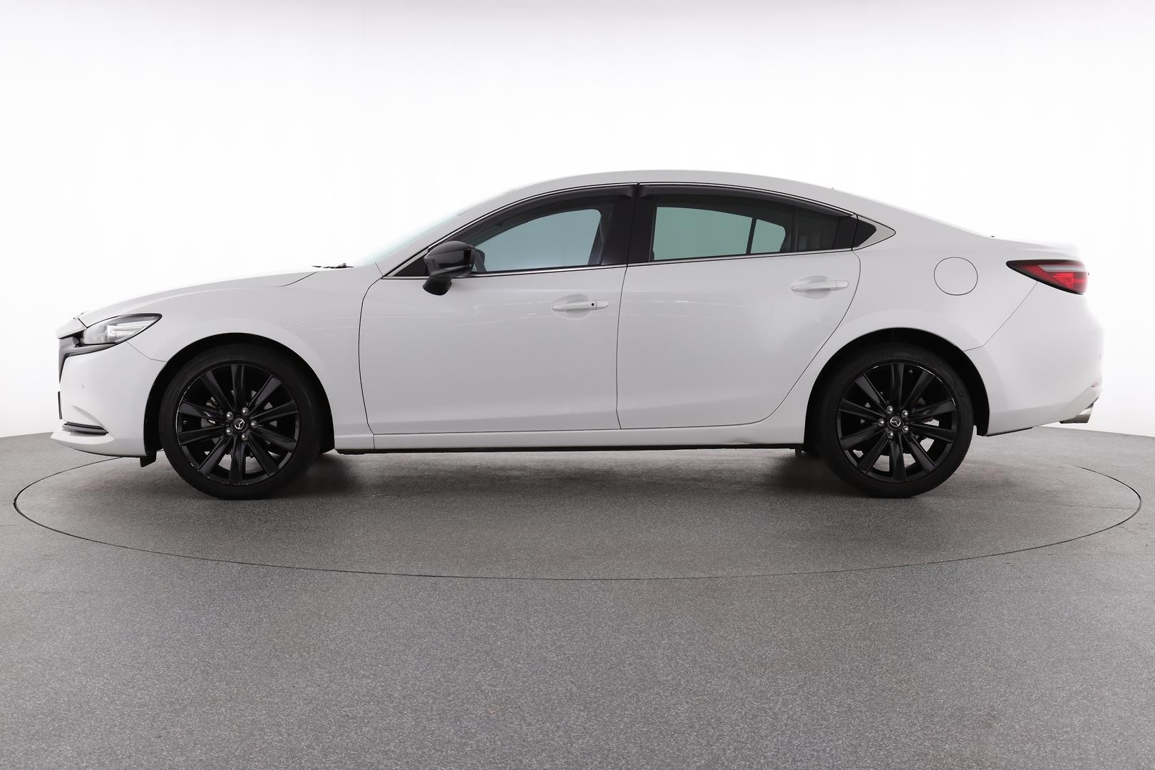 Mazda 6 image 2