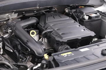 https://dvg-vehicle-assets.s3.amazonaws.com/C002555/8bts477ek6dua1a6f6xbq3tqc.jpg