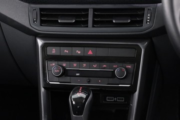 https://dvg-vehicle-assets.s3.amazonaws.com/C002555/t3y2h0nesxywpawaozkuo9ns.jpg