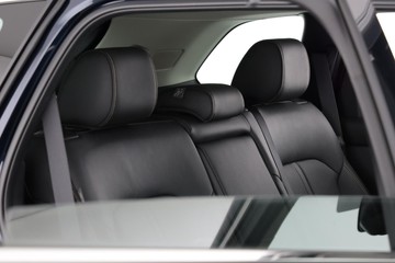 https://dvg-vehicle-assets.s3.amazonaws.com/C002581/bar3rgr4qw9id1wfkyr5ge0od.jpg