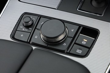 https://dvg-vehicle-assets.s3.amazonaws.com/C002581/c3xey7bbc55yf2e6f9baybt35.jpg