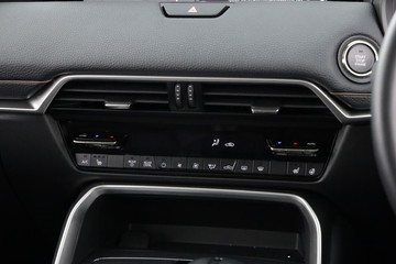 https://dvg-vehicle-assets.s3.amazonaws.com/C002581/dcxk4yzohf2i2sujutpumzj6d.jpg