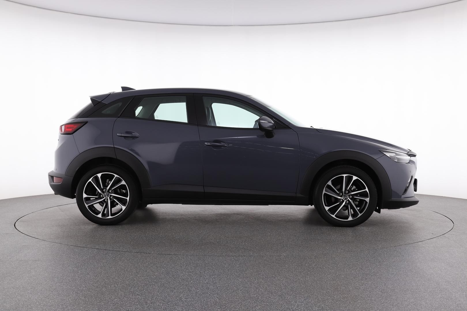 Mazda Cx-3 image 2