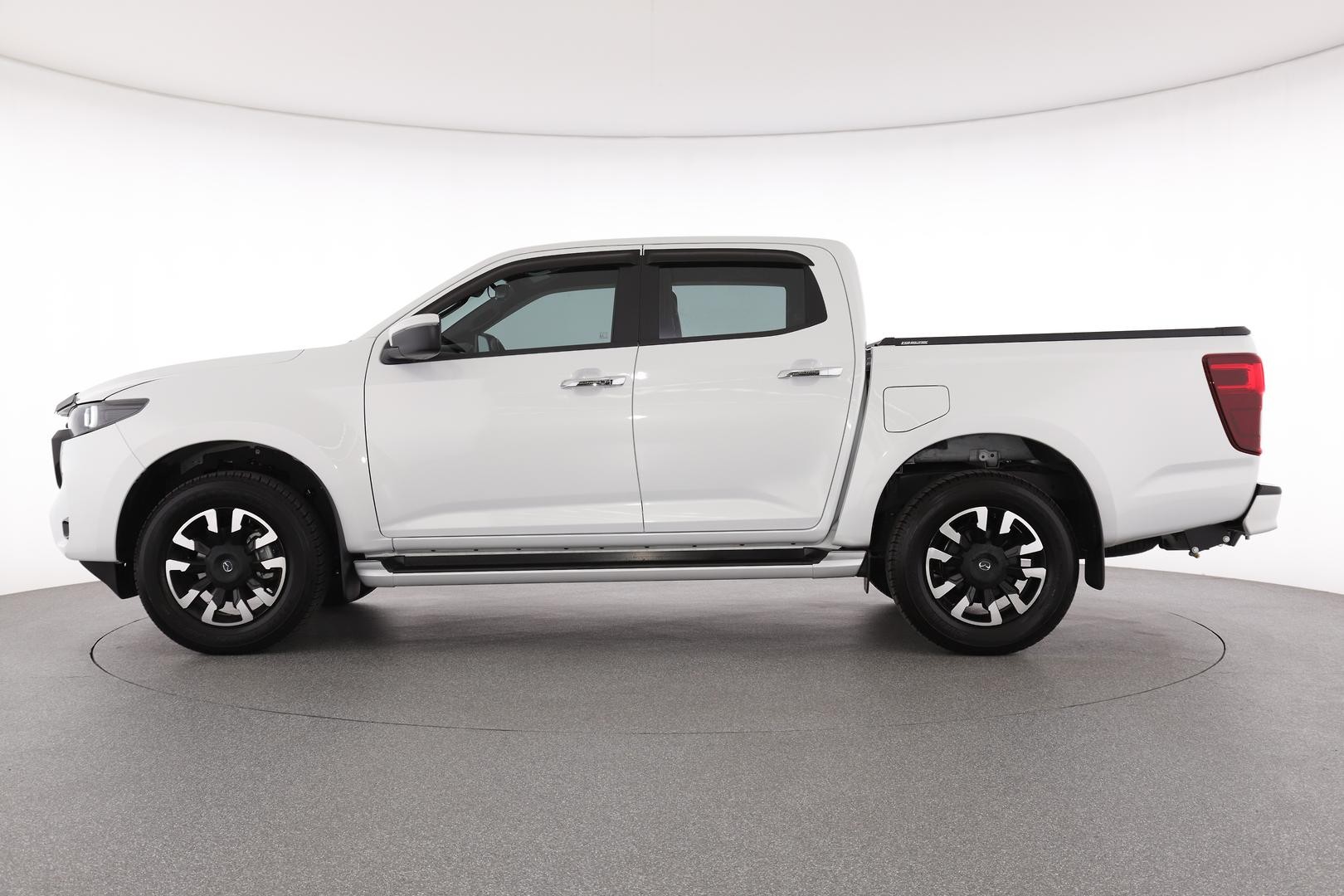 Mazda Bt-50 image 4