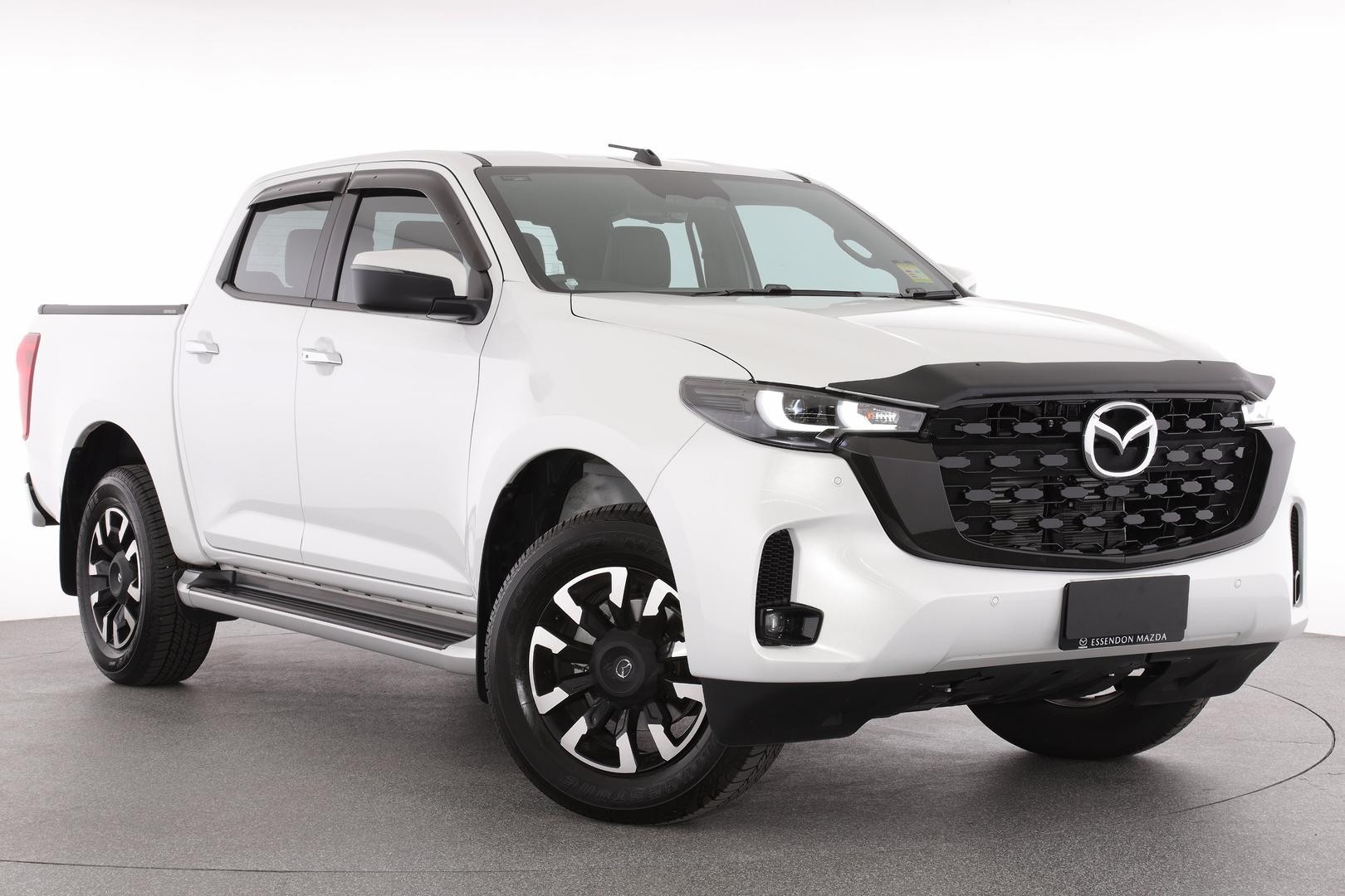 Mazda Bt-50 image 1