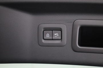 https://dvg-vehicle-assets.s3.amazonaws.com/C002586/58gd5tq5uxvenp1xnconmv6zg.jpg
