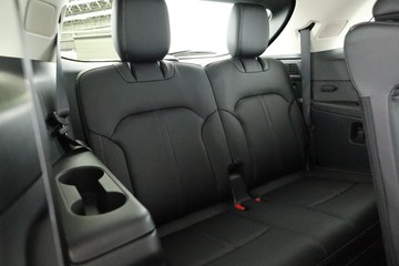 https://dvg-vehicle-assets.s3.amazonaws.com/C002587/1p8u59qyms47hipnesf79ar8s.jpg