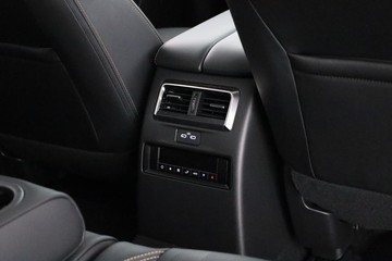 https://dvg-vehicle-assets.s3.amazonaws.com/C002588/5jcb92q02q3zshiesl0uo7g5a.jpg