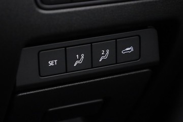 https://dvg-vehicle-assets.s3.amazonaws.com/C002589/9it32ojqw2xgwxohizo2ybsm6.jpg