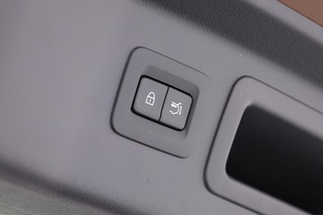https://dvg-vehicle-assets.s3.amazonaws.com/C002615/4m73vy39grkyxwopv05ply0h9.jpg