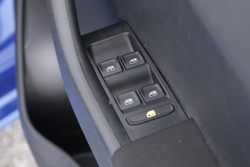 https://dvg-vehicle-assets.s3.amazonaws.com/C002623/exg7j47s69une4cwd0omjo3xn.jpg