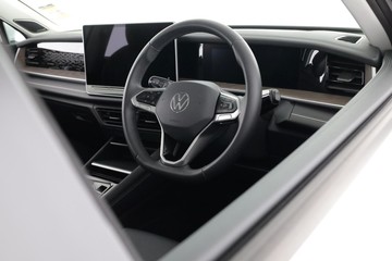 https://dvg-vehicle-assets.s3.amazonaws.com/C002643/2utifltyj3jihpjrgsq9nv2pn.jpg