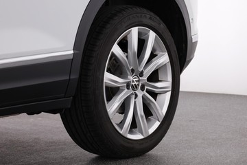 https://dvg-vehicle-assets.s3.amazonaws.com/C002645/3i7hwvrl0tfb6hmwv07e3j4xr.jpg