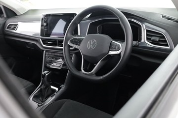 https://dvg-vehicle-assets.s3.amazonaws.com/C002645/7tbbilmulz3i7qx3wi7dfannj.jpg
