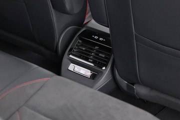 https://dvg-vehicle-assets.s3.amazonaws.com/C002647/7xbffcwwsbddh8yvah7oq49r0.jpg