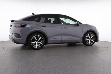 https://dvg-vehicle-assets.s3.amazonaws.com/C002647/je9ihnca6se6g9cm822iytx7.jpg