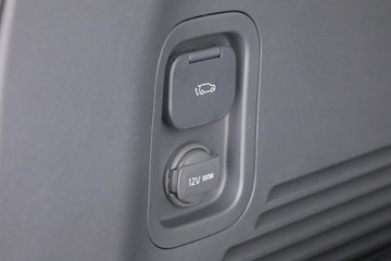 https://dvg-vehicle-assets.s3.amazonaws.com/C002654/c83z3xile018jt5946pq5573m.jpg