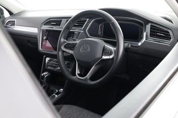 https://dvg-vehicle-assets.s3.amazonaws.com/C002662/23yt0o5bfrbcn6vvfuuqstiag.jpg