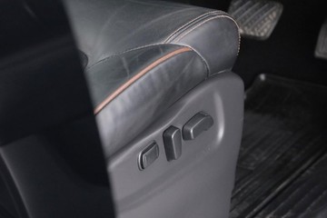 https://dvg-vehicle-assets.s3.amazonaws.com/C002688/5osz9m2wxukyvek4gy7aetz81.jpg
