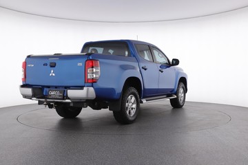https://dvg-vehicle-assets.s3.amazonaws.com/C002698/6oyq0cgiso96pd66l1vg7qf22.jpg