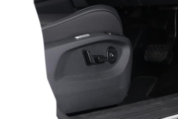 https://dvg-vehicle-assets.s3.amazonaws.com/C002714/1poda81w0sfjfpt7bavfwumhz.jpg