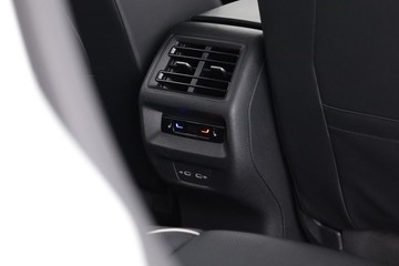 https://dvg-vehicle-assets.s3.amazonaws.com/C002714/7ekv7ogfex5usmo7avdj4hey8.jpg