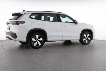 https://dvg-vehicle-assets.s3.amazonaws.com/C002715/70vae6kj866jtm2rg7h3ml116.jpg