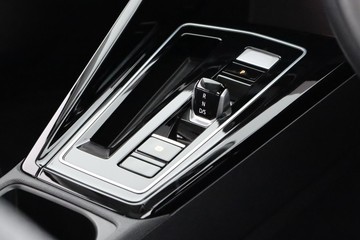 https://dvg-vehicle-assets.s3.amazonaws.com/C002717/1lmibxoo9hxtej8w1hog3lbp5.jpg