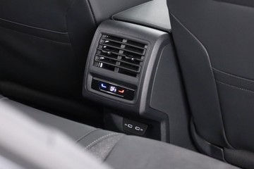https://dvg-vehicle-assets.s3.amazonaws.com/C002717/dvp28u4rx03g5gq64f5w8680j.jpg