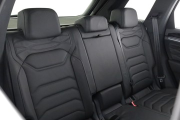 https://dvg-vehicle-assets.s3.amazonaws.com/C002723/8hdhl3mcfsb16wqej80d5b3dh.jpg