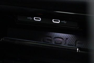 https://dvg-vehicle-assets.s3.amazonaws.com/C002727/bz2slrx63q7214b00uz4s2zu1.jpg