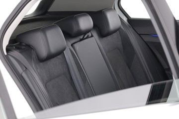 https://dvg-vehicle-assets.s3.amazonaws.com/C002728/4d1x8qm2kxc4qswwkeomx5ot2.jpg