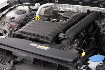 https://dvg-vehicle-assets.s3.amazonaws.com/C002728/4ha9nd5qt8dn3lwz1tuhqvw5r.jpg