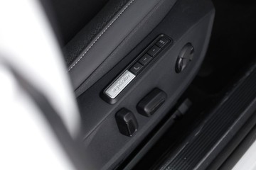 https://dvg-vehicle-assets.s3.amazonaws.com/C002728/6wr5zqejld0ygr6lh8kxl439l.jpg