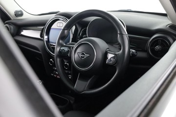 https://dvg-vehicle-assets.s3.amazonaws.com/C002737/alqh9zotx3u8gcjh5toajxky3.jpg