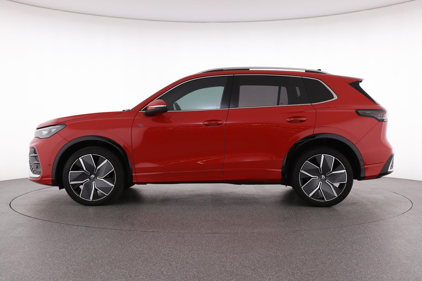 Volkswagen Tiguan image 3