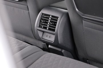 https://dvg-vehicle-assets.s3.amazonaws.com/C002741/11but5wqe5sgx5f52fo5lux1o.jpg