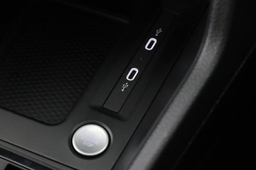 https://dvg-vehicle-assets.s3.amazonaws.com/C002741/hqv44krhmdkxef8jifaq8wj0.jpg