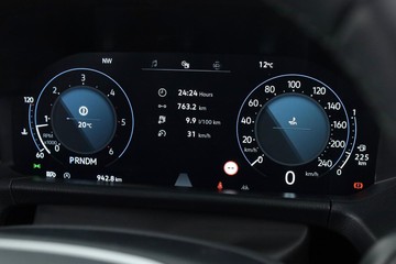 https://dvg-vehicle-assets.s3.amazonaws.com/C002742/2n6t95u6413e700twsyr4j04v.jpg