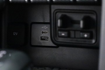 https://dvg-vehicle-assets.s3.amazonaws.com/C002742/b0koggulkx47lgu1fzcidl8td.jpg