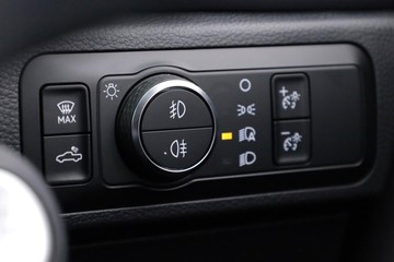 https://dvg-vehicle-assets.s3.amazonaws.com/C002742/bjukp6qy6sf88pe4bie26o69o.jpg