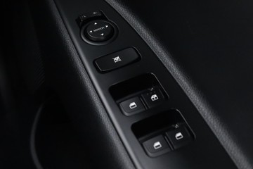 https://dvg-vehicle-assets.s3.amazonaws.com/C002753/dlj0qkdpzadu1gobdwim0czm.jpg