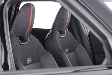 https://dvg-vehicle-assets.s3.amazonaws.com/C002761/44p2ysjbm3h6wvfmjmf35y4jj.jpg