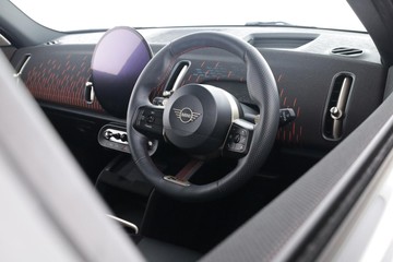 https://dvg-vehicle-assets.s3.amazonaws.com/C002761/5ct864jwuscjzcxjlobse0o3.jpg