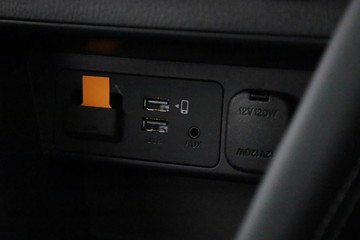 https://dvg-vehicle-assets.s3.amazonaws.com/C002775/2tot6l1is8rn5y10xwpw6udrs.jpg