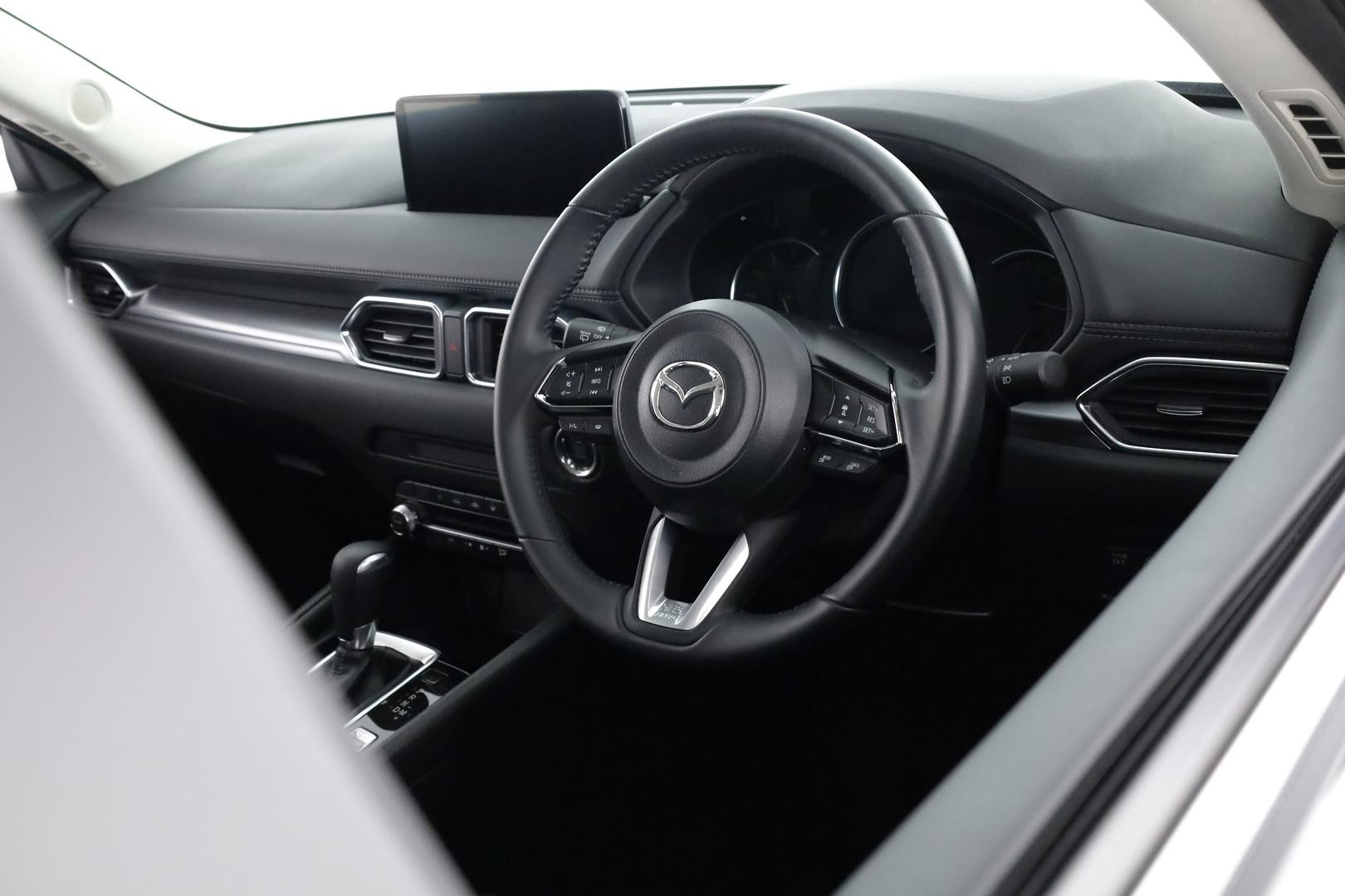 Mazda Cx-5 image 4
