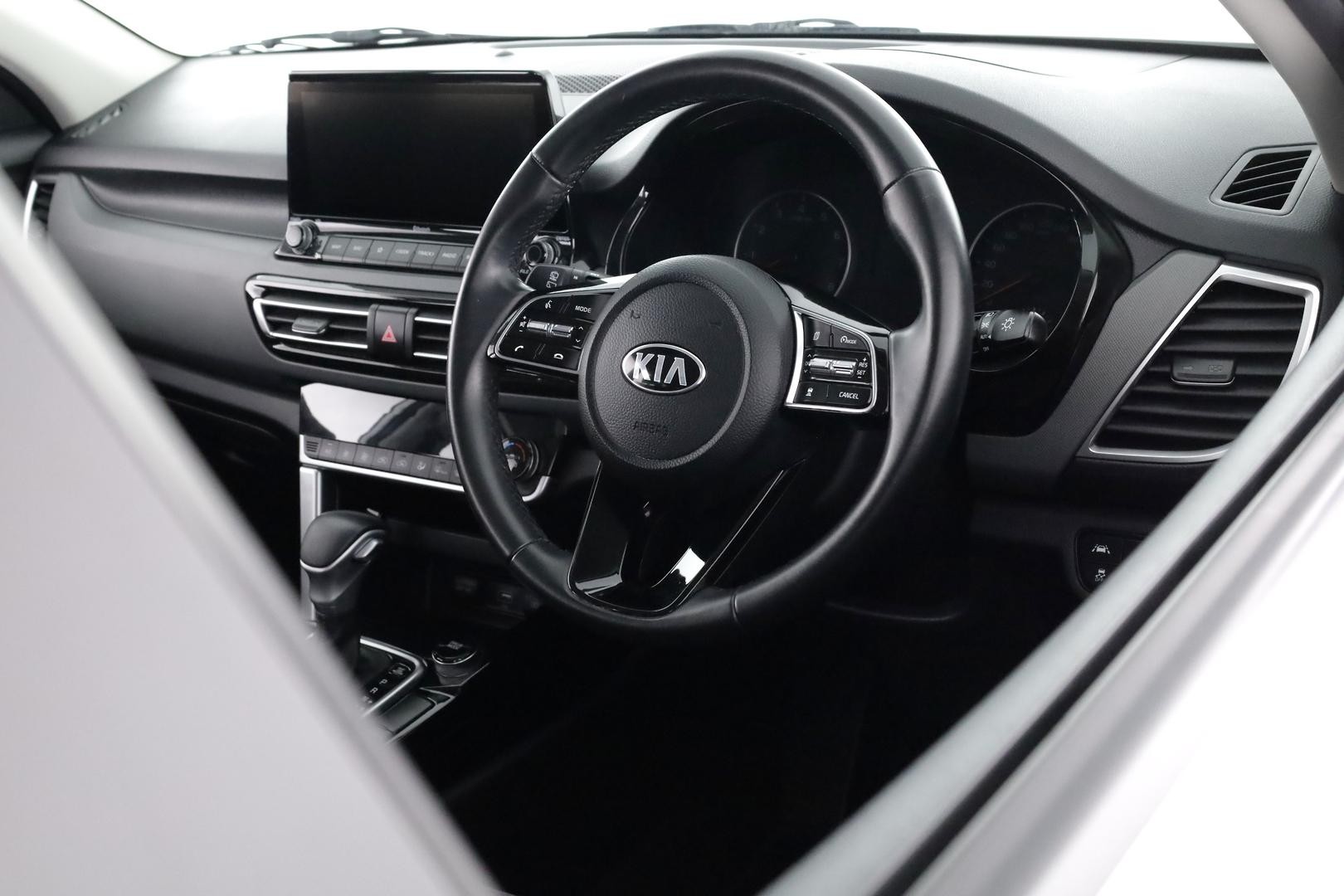 Kia Seltos image 4