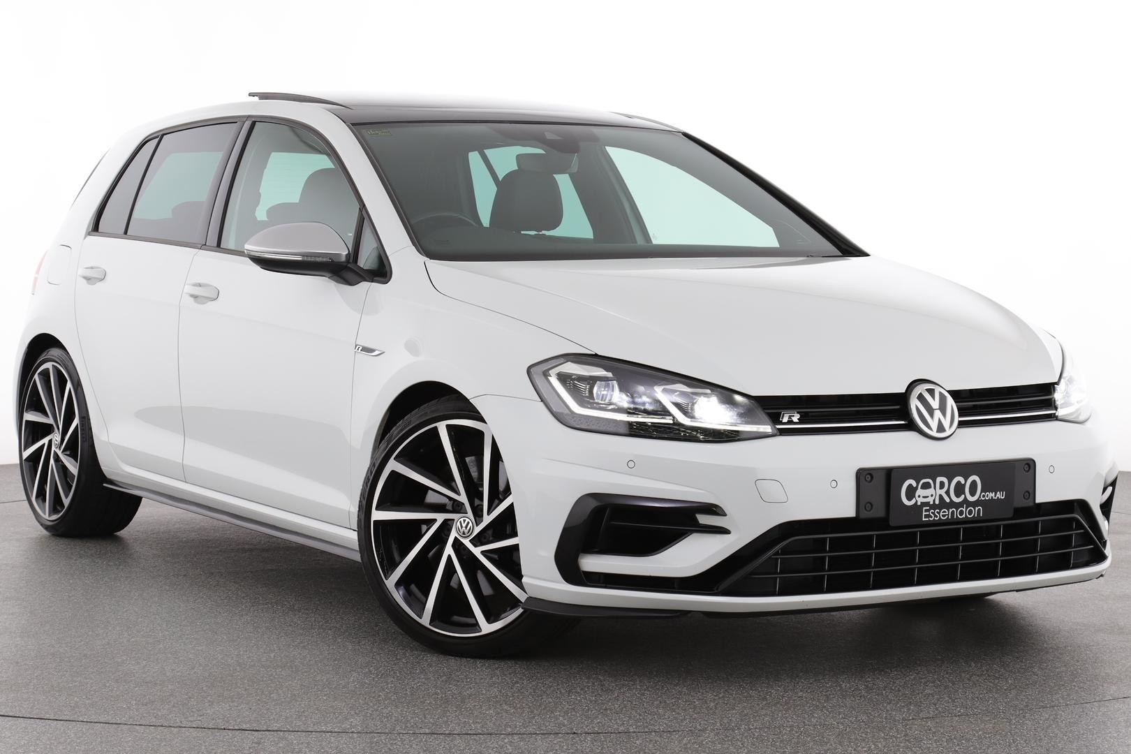 Volkswagen Golf image 1