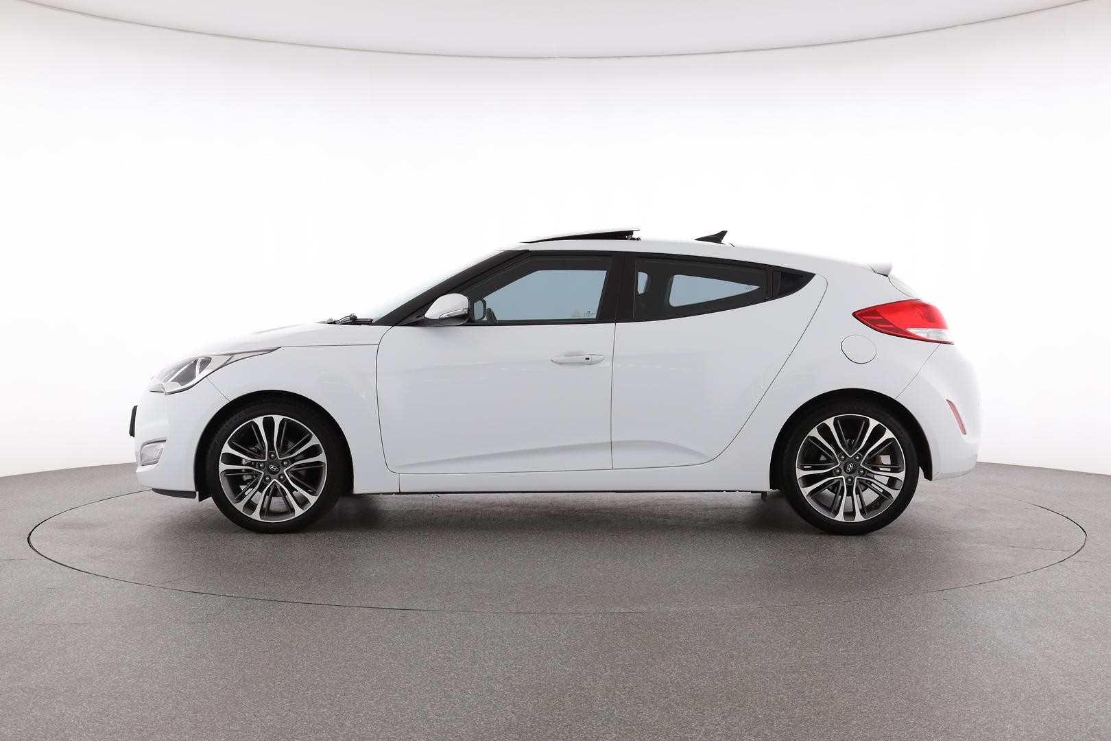 Hyundai Veloster image 3