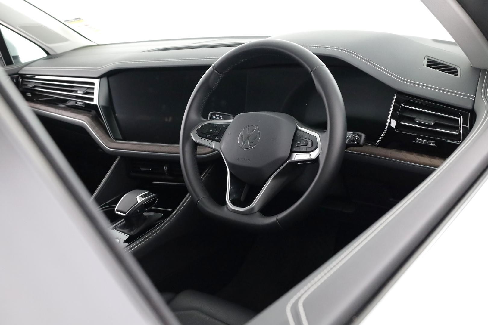 Volkswagen Touareg image 4